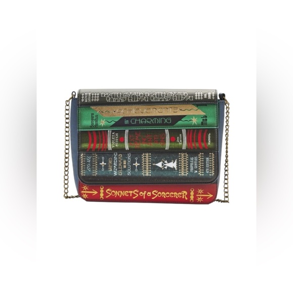 🎉HOST PIC🎉 🆕 LOUNGEFLY | HARRY POTTER FANTASTIC BEASTS BOOK CROSSBODY - Picture 1 of 8